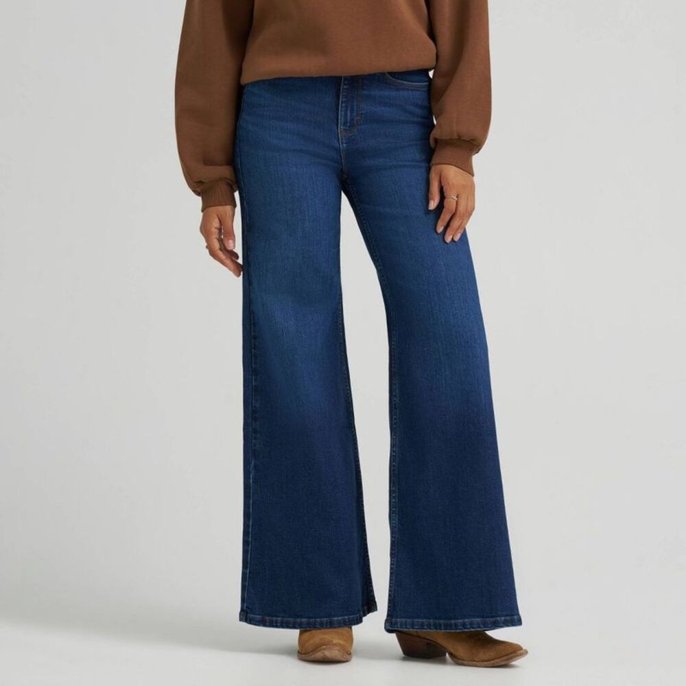 Wrangler Women's High-Rise Wide-Leg Jeans - Overcast Wash 10